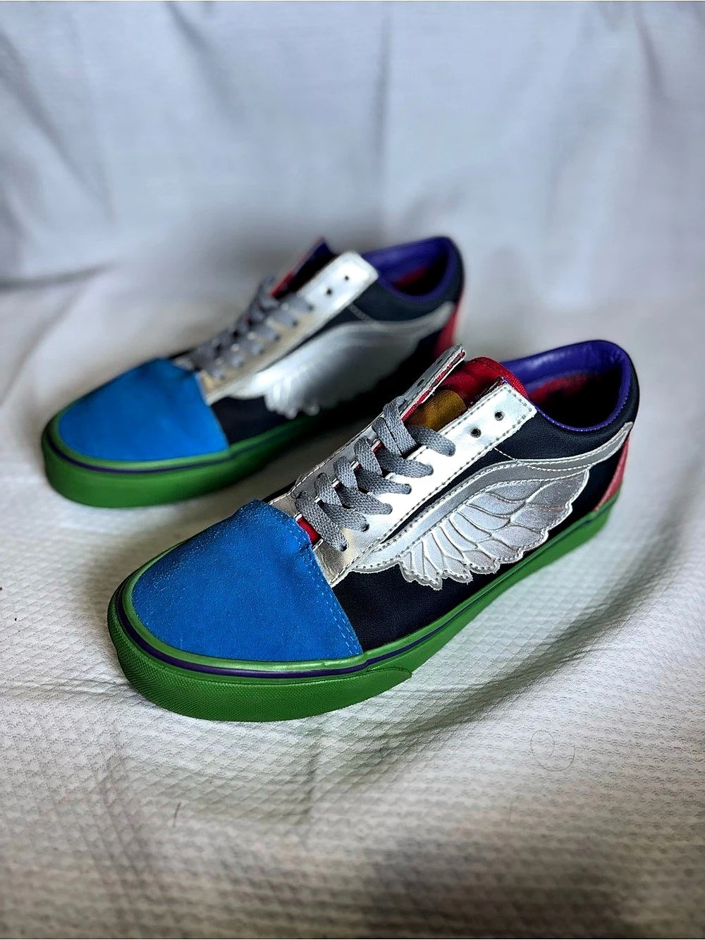 RARE Vans x Marvel Old Skool Thor Wings Sneakers Women’s US 9 Blue Black